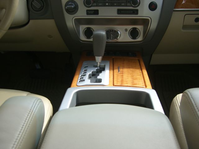 2008 Infiniti QX56 EX - DUAL Power Doors