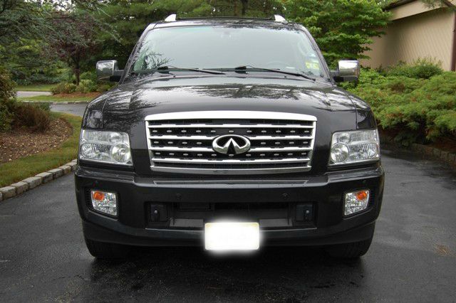 2010 Infiniti QX56 EX - DUAL Power Doors