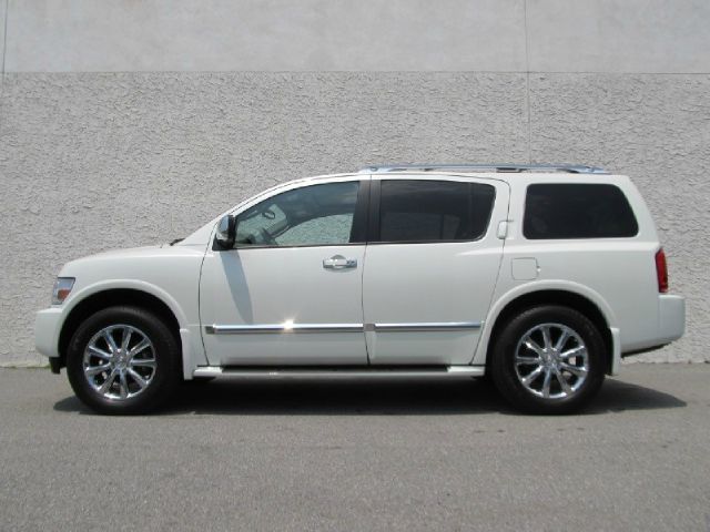 2010 Infiniti QX56 EX - DUAL Power Doors