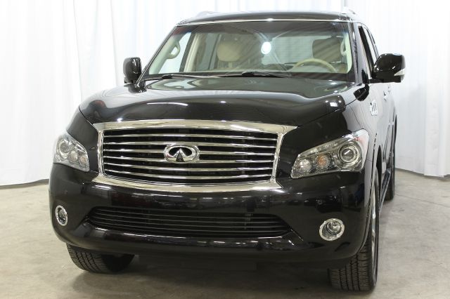 2011 Infiniti QX56 Limited 4WD One Owner Leather