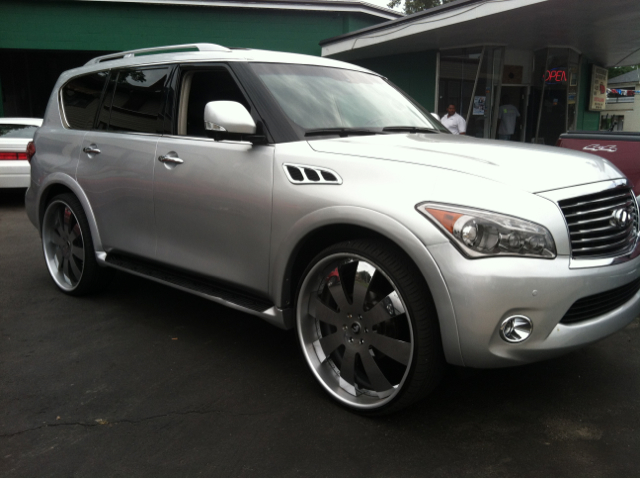 2011 Infiniti QX56 Unknown