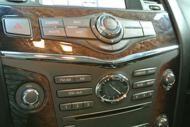 2011 Infiniti QX56 REG CAB Sportside 117.5 WB