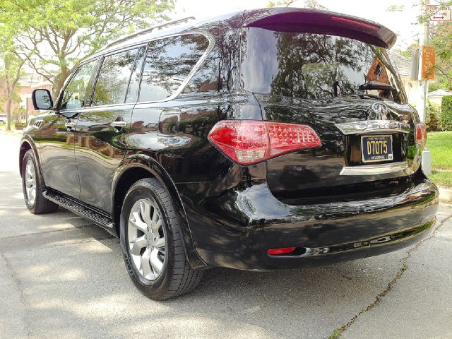 2011 Infiniti QX56 Ram 3500 Diesel 2-WD