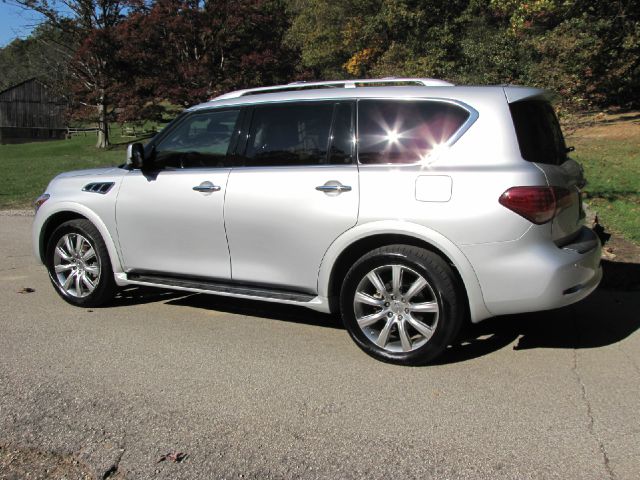 2012 Infiniti QX56 Ram 3500 Diesel 2-WD