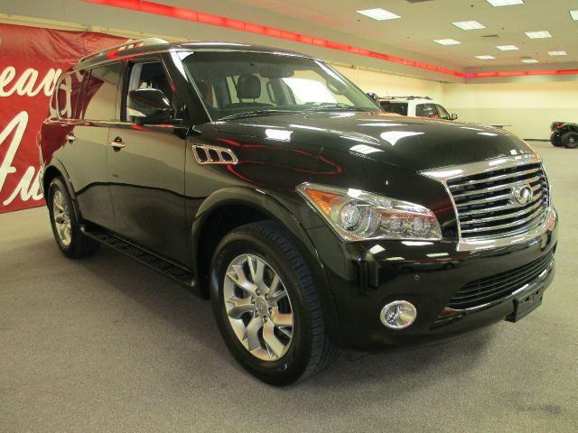 2013 Infiniti QX56 Ram 3500 Diesel 2-WD