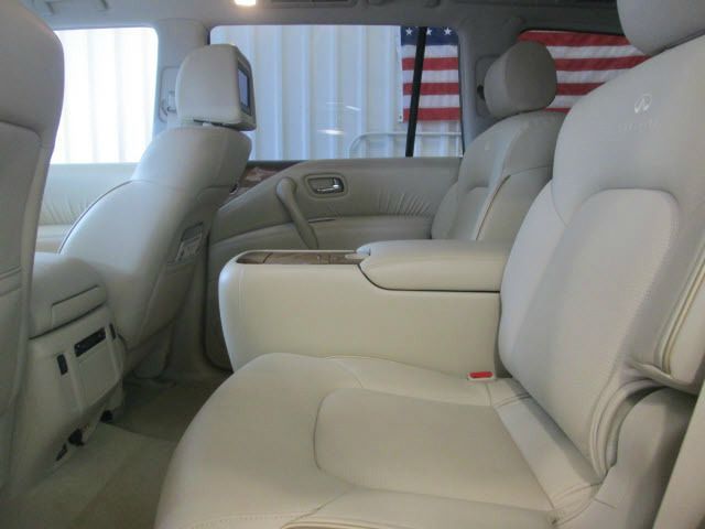 2013 Infiniti QX56 Ram 3500 Diesel 2-WD