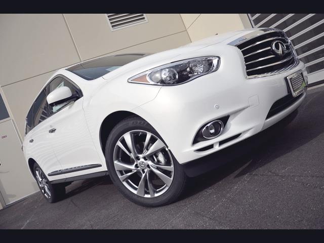 2014 Infiniti QX60 LS Flex Fuel 4x4 This Is One Of Our Best Bargains