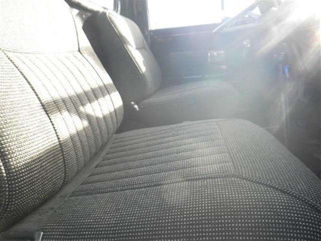 1972 International 2 1-2 Ton GLS V6 Aut. Moonroof