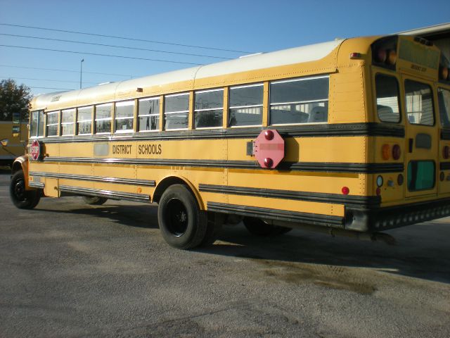 1996 International 3800 SX W/ 6 Month/6,0000 Warranty