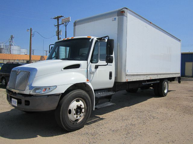 2004 International 4200 Unknown