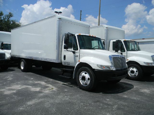 2005 International 4300 Unknown
