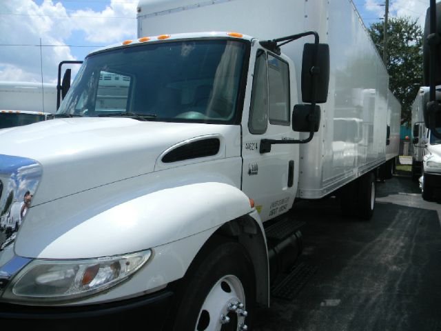 2005 International 4300 Unknown