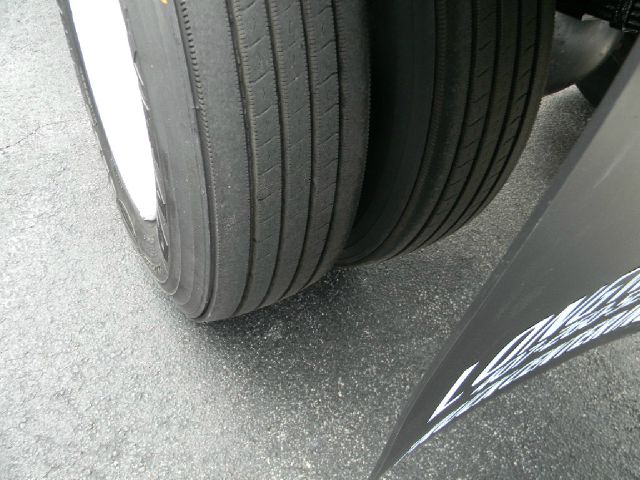 2005 International 4300 Unknown