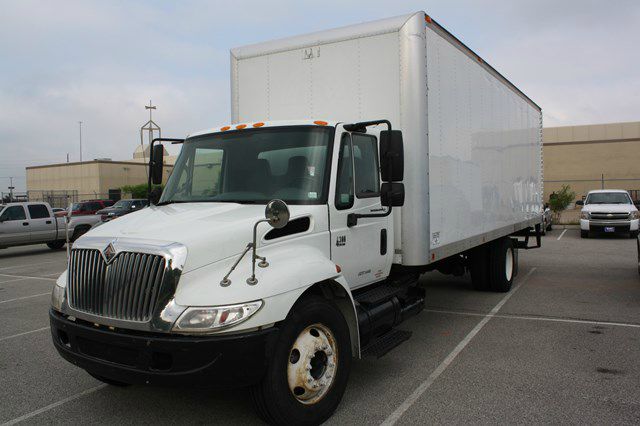 2002 International 4300 DT466 1996 Buick