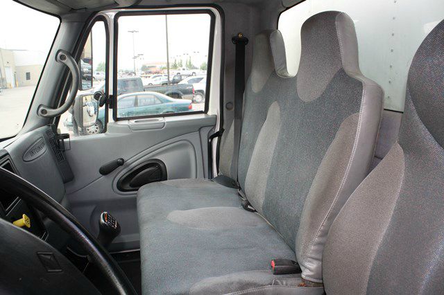 2002 International 4300 DT466 1996 Buick