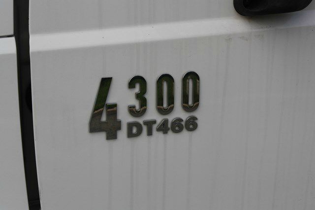 2002 International 4300 DT466 1996 Buick