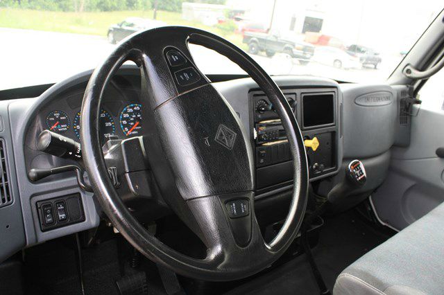 2002 International 4300 DT466 1996 Buick