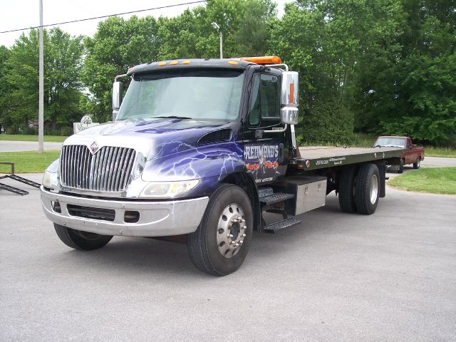 2005 International 4300 RollBack Unknown