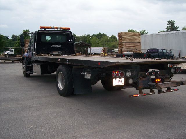 2005 International 4300 RollBack Unknown