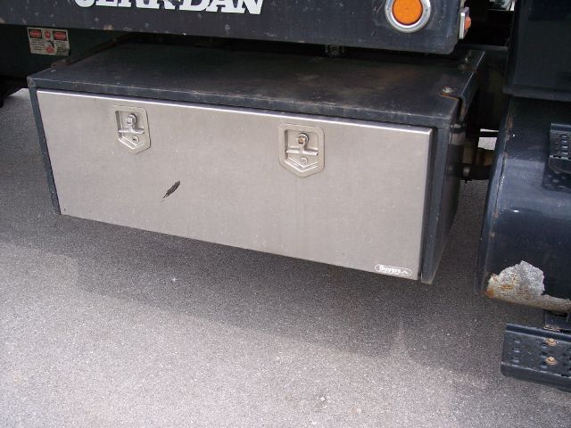 2005 International 4300 RollBack Unknown