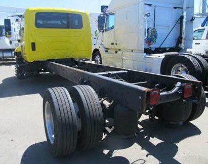 2011 International 440 ext cab low pro Heavy Duty 8 Lug