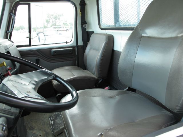 1999 International 4700 Unknown