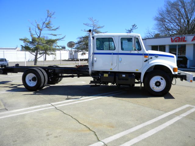 2001 International 4700 Unknown