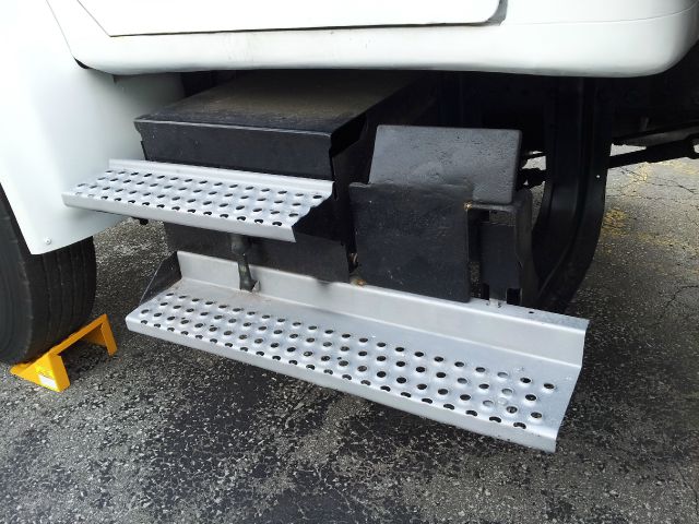 1991 International 4900 SLT Final Liquidation