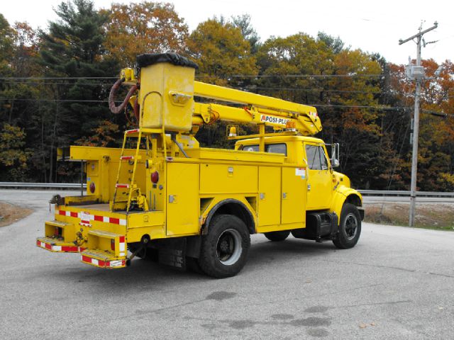 1997 International 4900 Series Luxurysedan