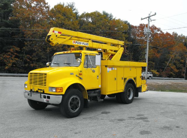 1997 International 4900 Series Luxurysedan