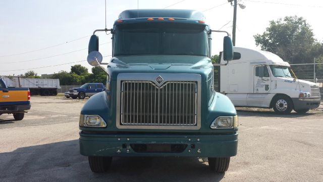 2014 International 9200 SLE WITH 3RD ROW