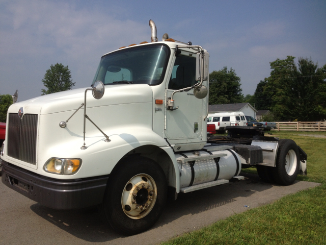 2004 International 9200i Unknown