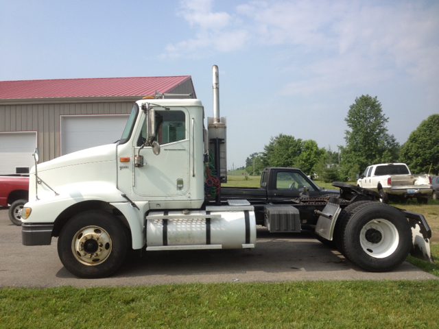 2004 International 9200i Unknown