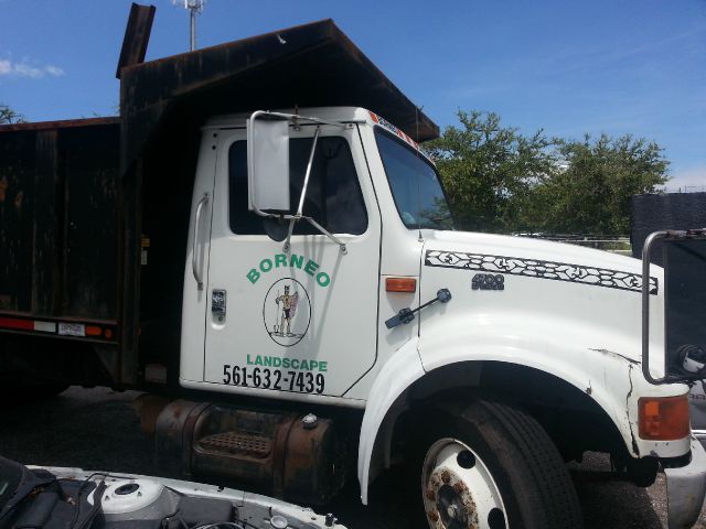 1995 International DT4700 Unknown