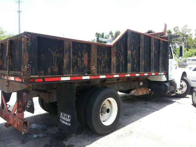 1995 International DT4700 Unknown