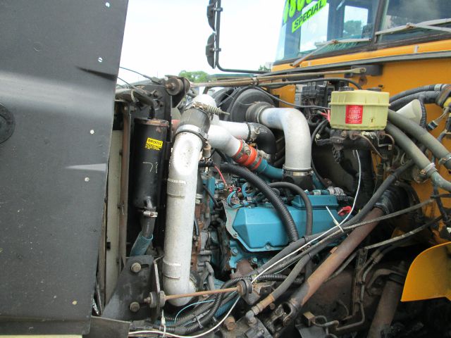 1995 International T444E Unknown