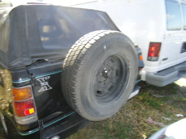 1994 Isuzu Amigo Touring / AWD