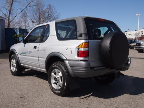 1999 Isuzu Amigo 4DR SDN 3.7L FWD