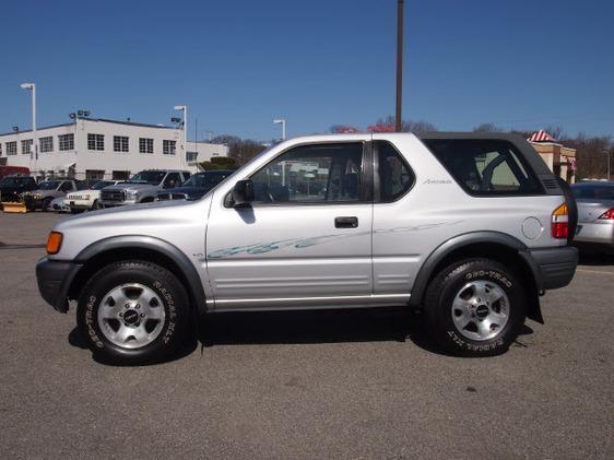 1999 Isuzu Amigo 4DR SDN 3.7L FWD