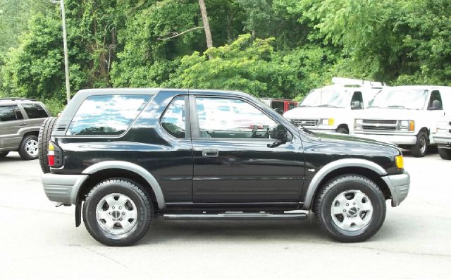 1999 Isuzu Amigo 4DR SDN 3.7L FWD