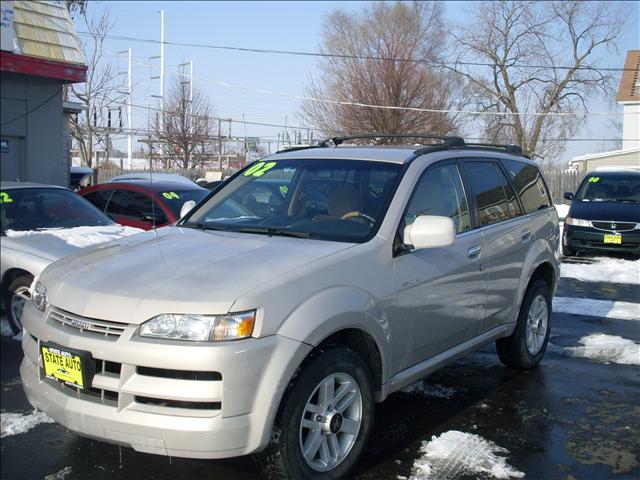 2002 Isuzu Axiom SW2