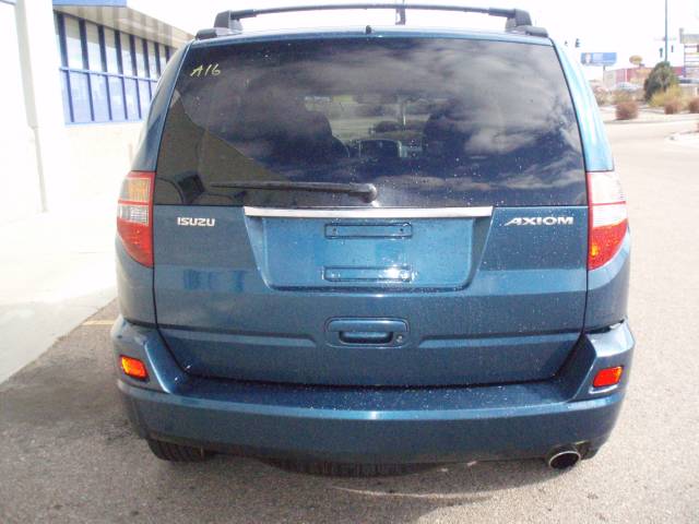 2002 Isuzu Axiom Limited