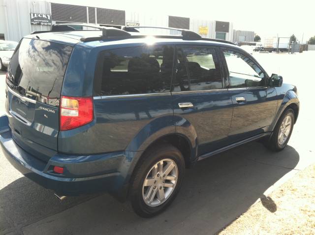 2002 Isuzu Axiom SW2