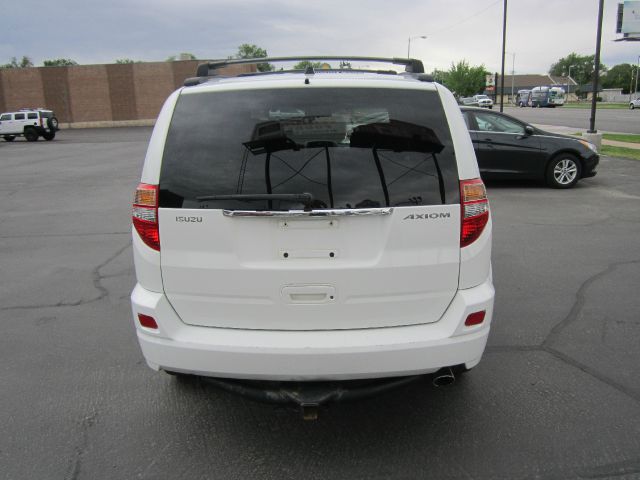 2003 Isuzu Axiom 2d Coupe 442