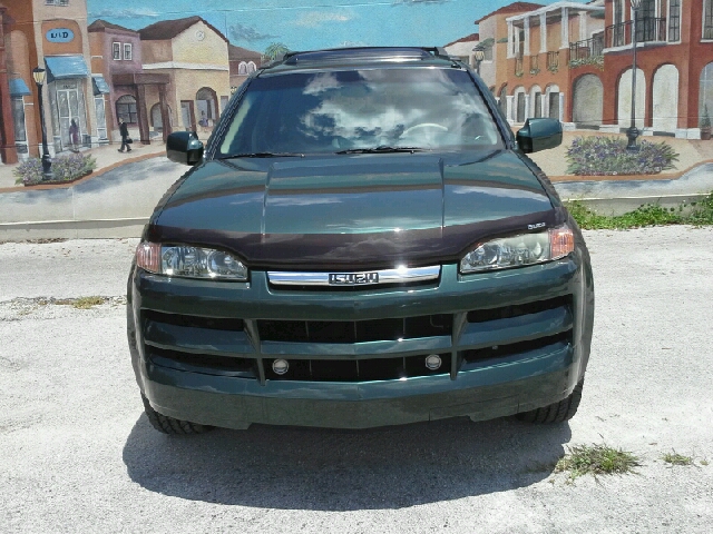 2004 Isuzu Axiom Touring / AWD