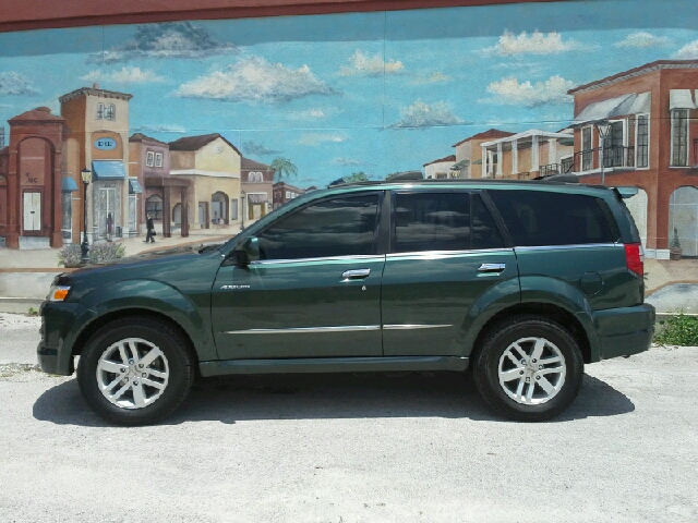 2004 Isuzu Axiom Touring / AWD