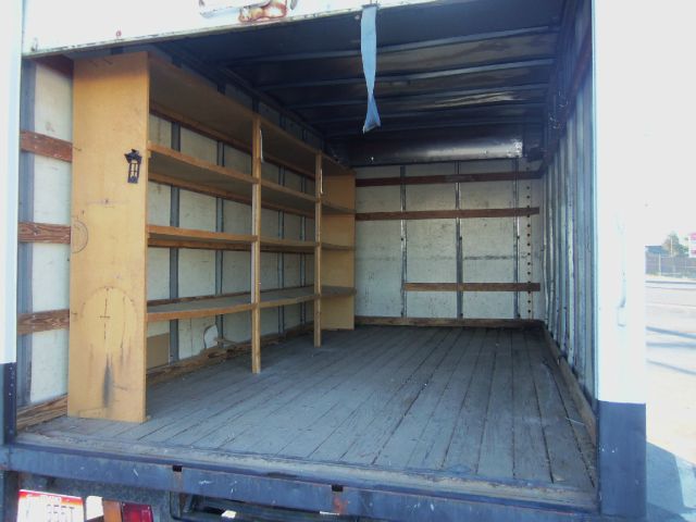 1994 Isuzu BOX TRUCK Unknown