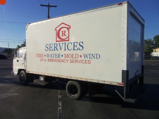 1994 Isuzu BOX TRUCK Unknown