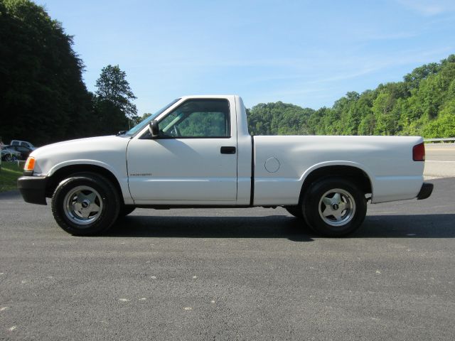 1998 Isuzu Hombre Touring / AWD