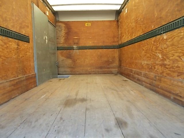 2000 Isuzu NPR Unknown